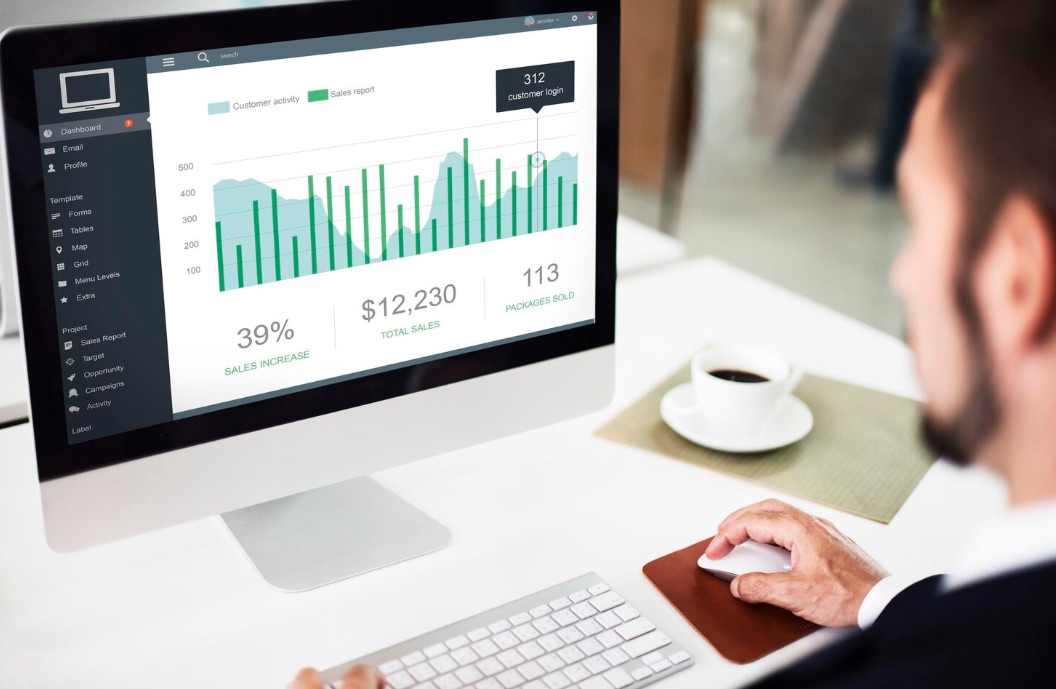 Dashboard IA con analisi predittiva